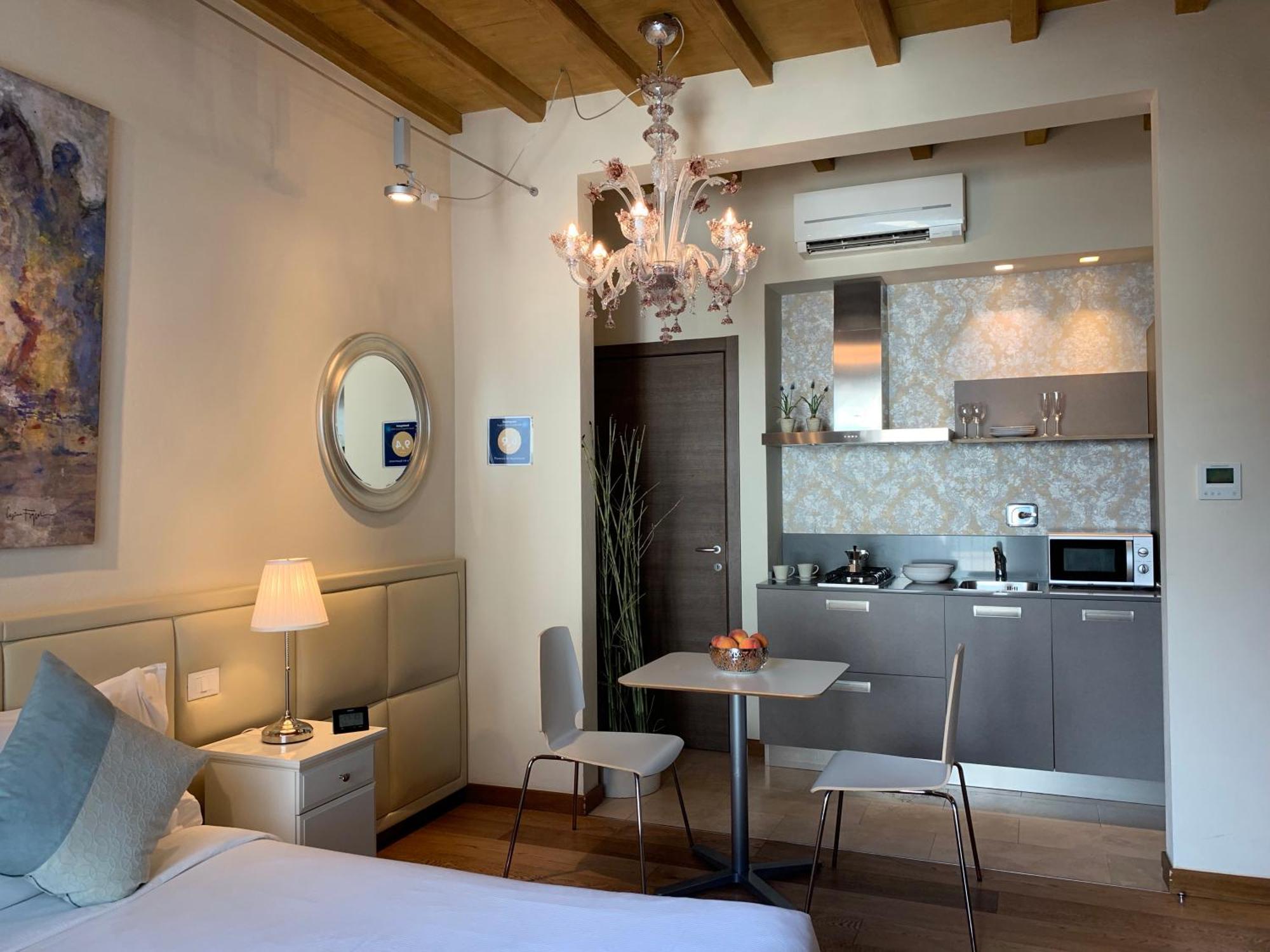 Art Apartahotel Florencia